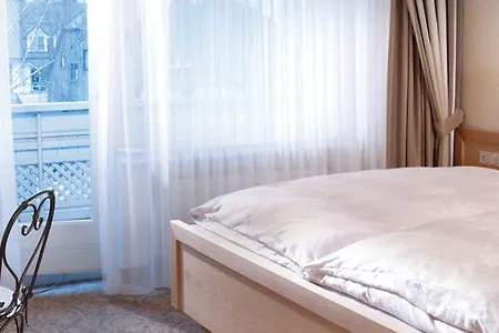 Willino Privathotel Otel 3*